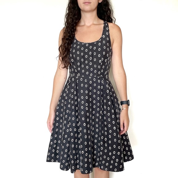 Club Monaco Navy Blue with Beige Silk Circle Dress with Pockets - Picture 4 of 6